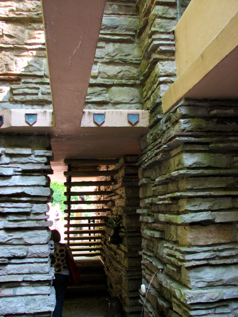 Fallingwater – Frank Lloyd Wright_20