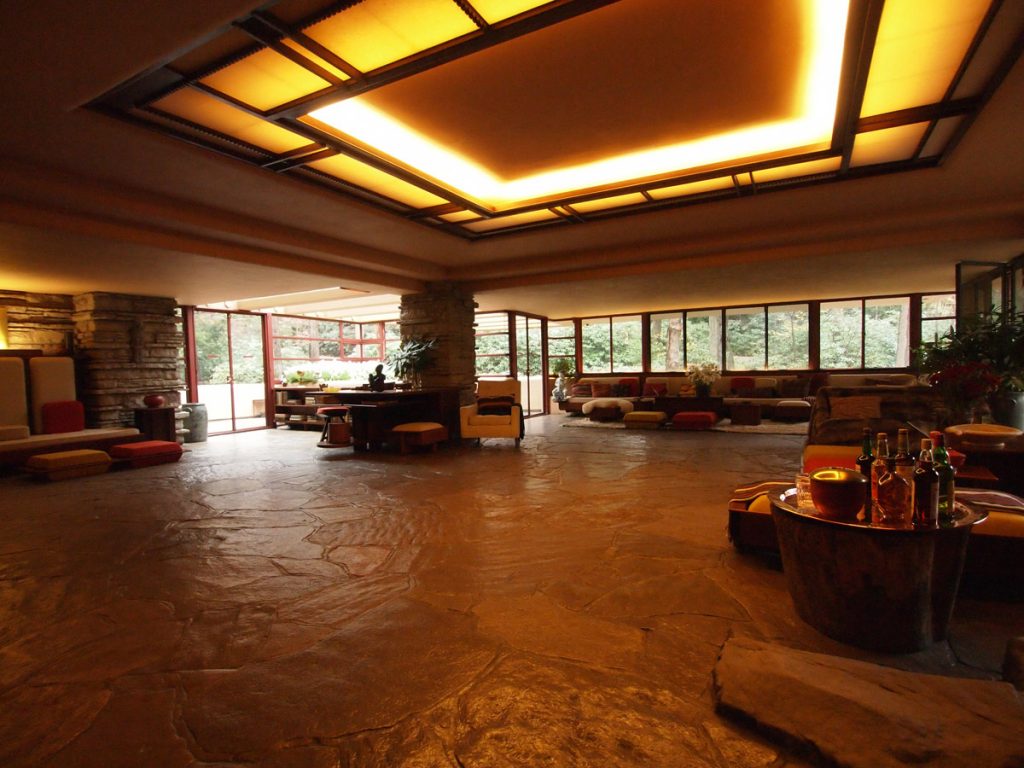 Fallingwater – Frank Lloyd Wright_35