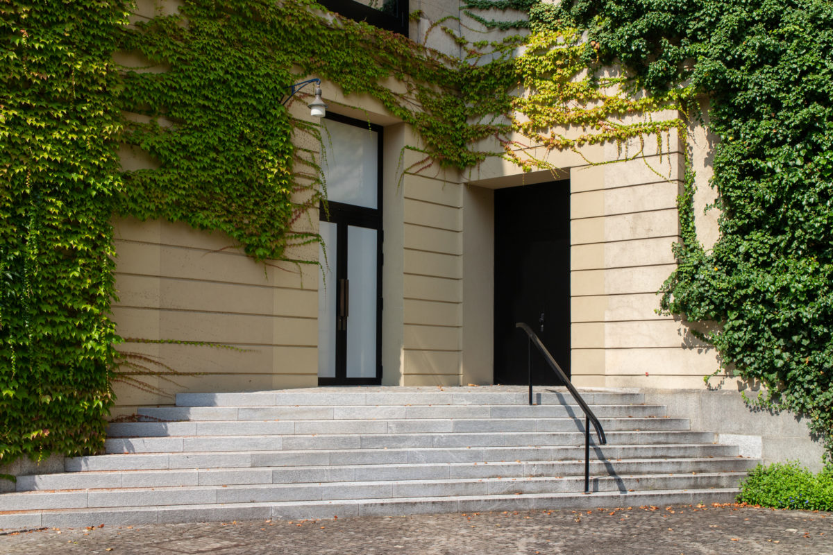 Museum-der-Kulturen_Herzong-Demeuron_WikiArquitectura_25