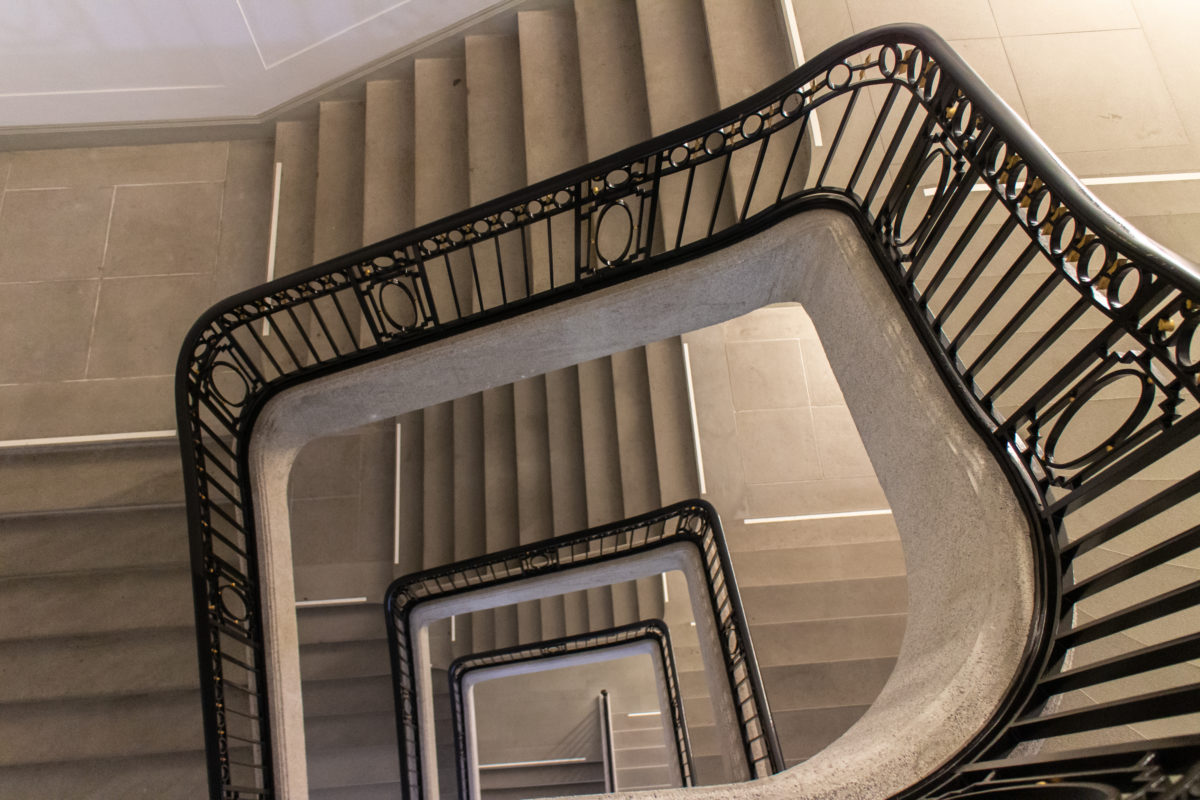 Museum-der-Kulturen_Herzong-Demeuron_WikiArquitectura_34