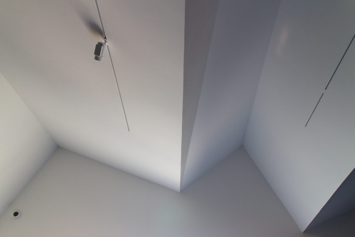 Museum-der-Kulturen_Herzong-Demeuron_WikiArquitectura_57