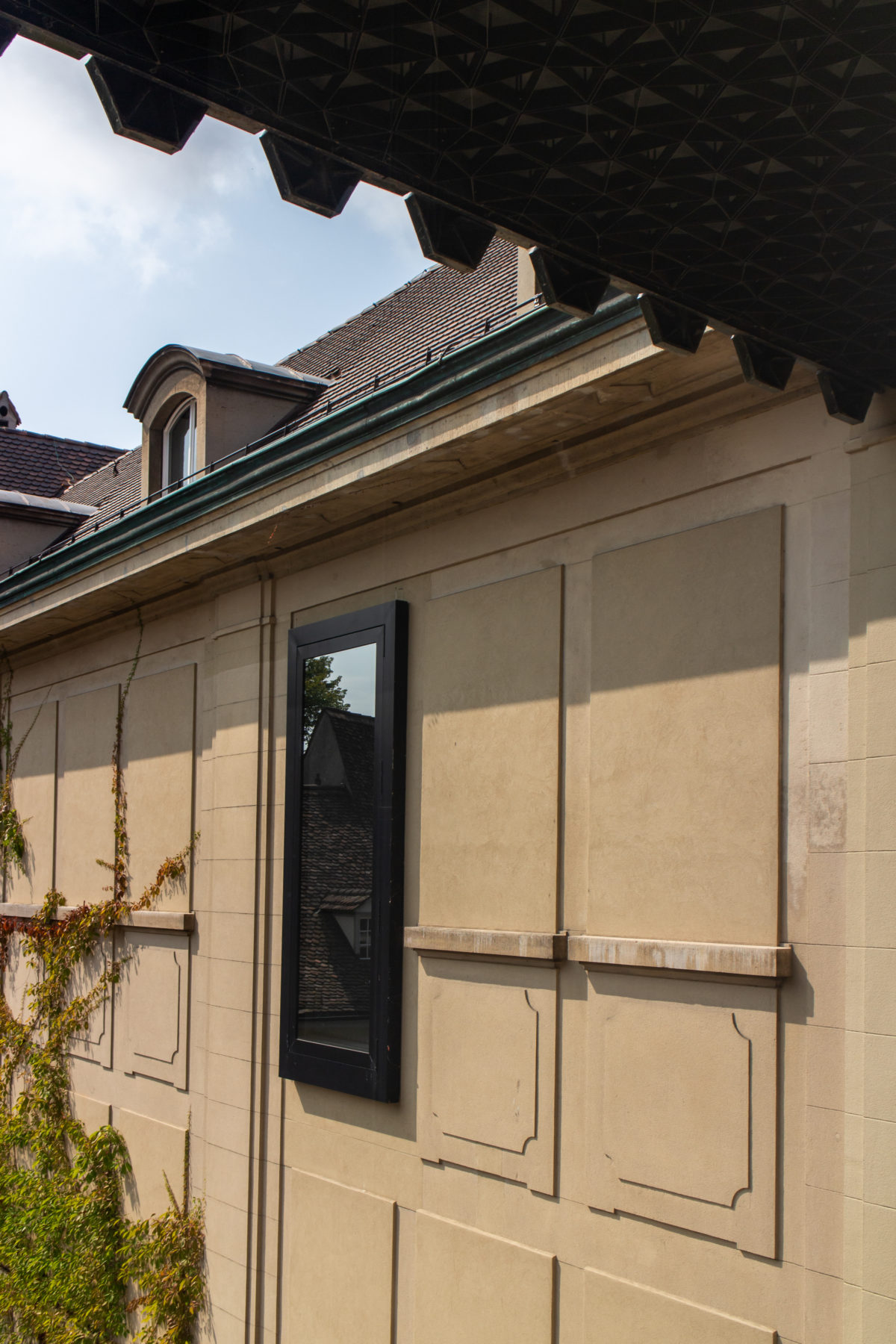 Museum-der-Kulturen_Herzong-Demeuron_WikiArquitectura_66