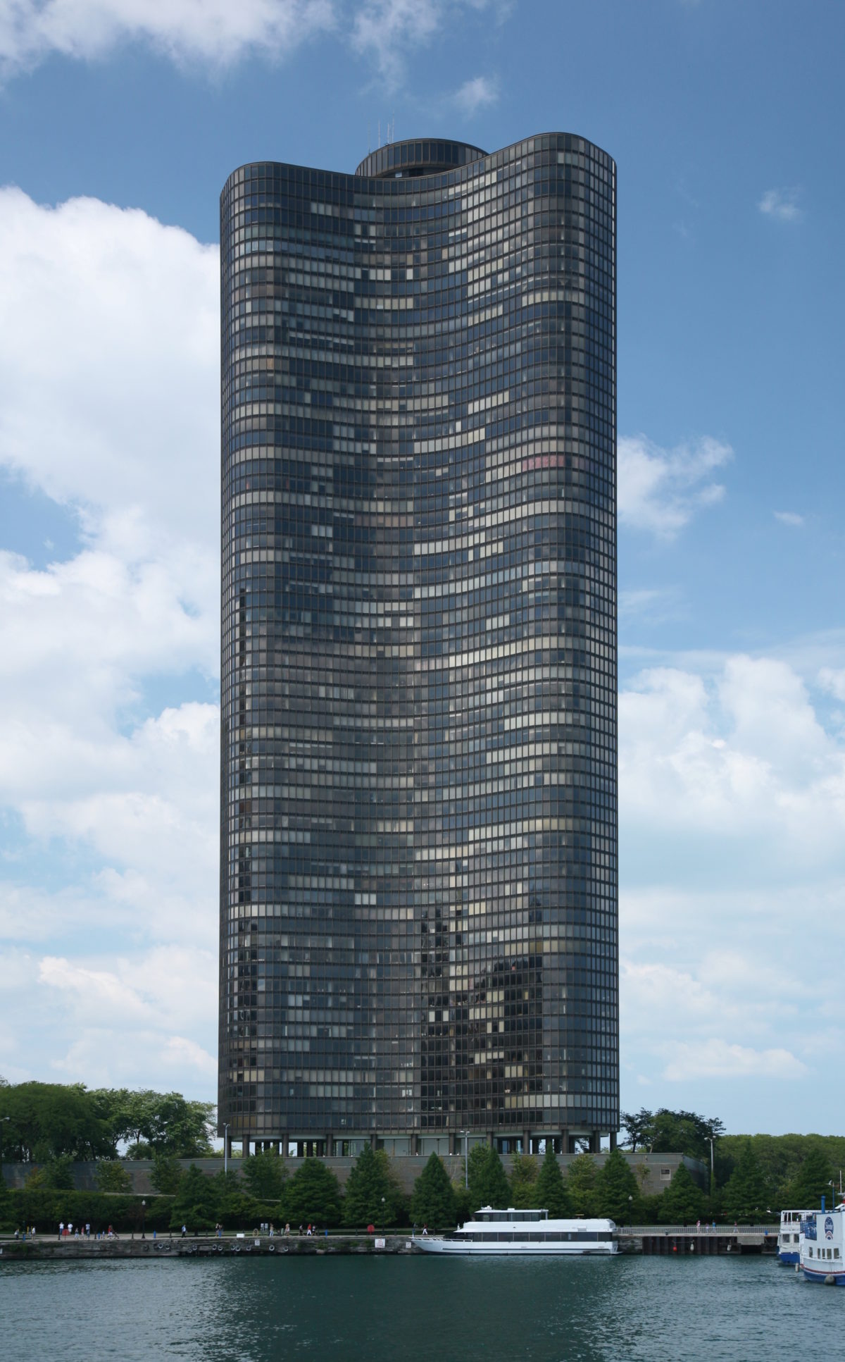 Lake Point Tower – Heinrich y Schipporeit – Chicago_03